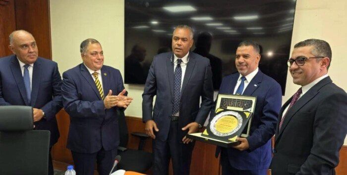 اتحاد البنوك يكرّم البنك التجاري الدولي - مصر تقديرًا لدعمه قضايا القطاع المصرفي
