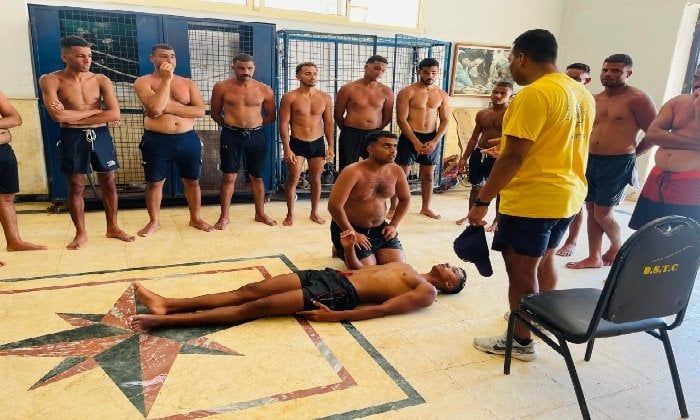 بمشاركة 60 منقذًا.. الإسكندرية تُنهي المرحلة الأولى من تدريب فرق الإنقاذ بالتعاون مع البحرية