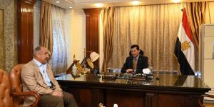 وزير الشباب يبحث مع نقابة المهن الرياضية خطة العمل المستقبلية - بوابة اخر ساعة
