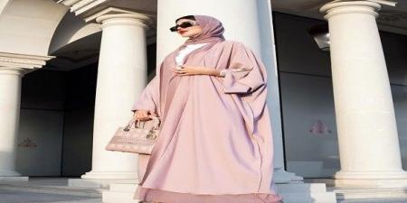 6 حيل بسيطة وفعالة لإطالة القامة القصيرة بالعبايات الخليجية بأسلوب أنيق وناعم - بوابة اخر ساعة