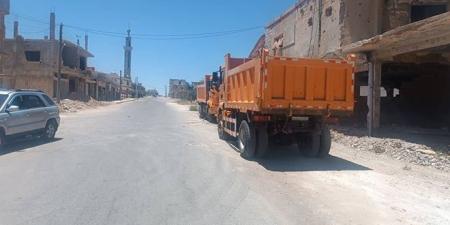 فتح طرقات وترحيل أنقاض وتنظيف شوارع في مدينة درعا - بوابة اخر ساعة