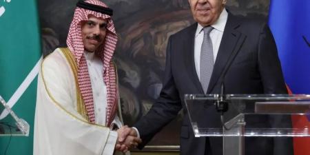 لافروف وبن فرحان: الحوار سبيلٌ لحل أزمات المنطقة - بوابة اخر ساعة