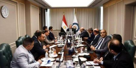 أخبار الرياضة - وزير البترول المصري يتابع تحقيقات حادث البارج البحري مع الشركة المالكة - بوابة اخر ساعة