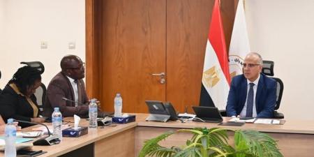 وزير الري يلتقي وفد لجنة الزراعة والبيئة بالبرلمان الناميبى - بوابة اخر ساعة