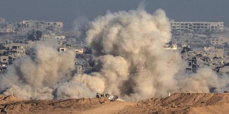 حماس توافق على إطلاق سراح 10 محتجزين في إطار محادثات وقف إطلاق النار - بوابة اخر ساعة