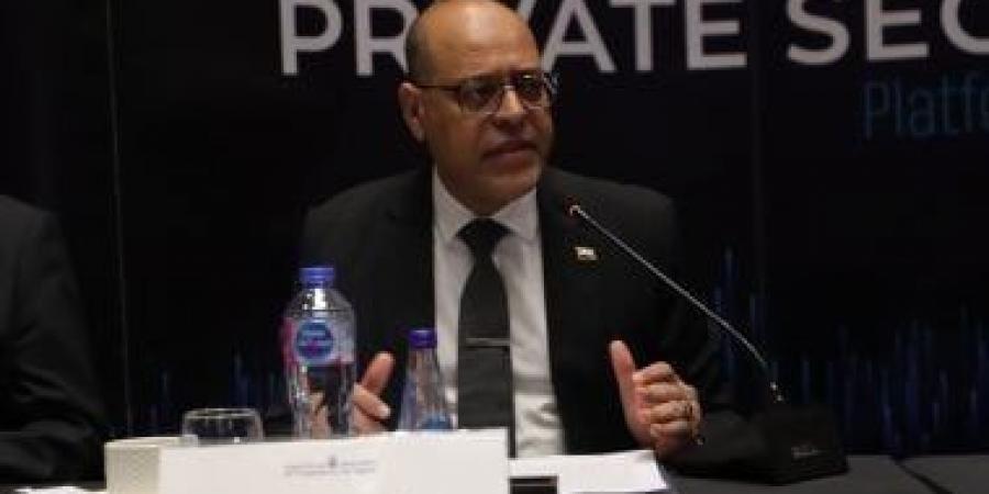 وزير العمل: قانون العمل الجديد يحقق مزيدا من التوازن فى علاقات طرفى الإنتاج - بوابة اخر ساعة