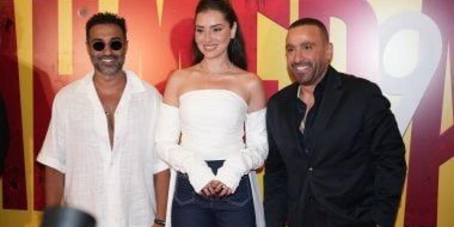 أحمد فهمى مهندس ديكور فى فيلم أحمد وأحمد وجيهان الشماشرجى خطيبته - بوابة اخر ساعة