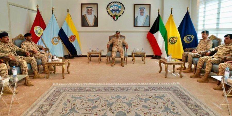 أخبار الرياضة - الكويت.. نائب رئيس الأركان يشيد بكفاءة ضباط دورة القيادة والأركان المشتركة - بوابة اخر ساعة