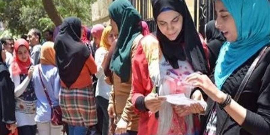 الجغرافيا رسمت البسمه والكيمياء حيرت الطلاب بكفرالشيخ  - بوابة اخر ساعة