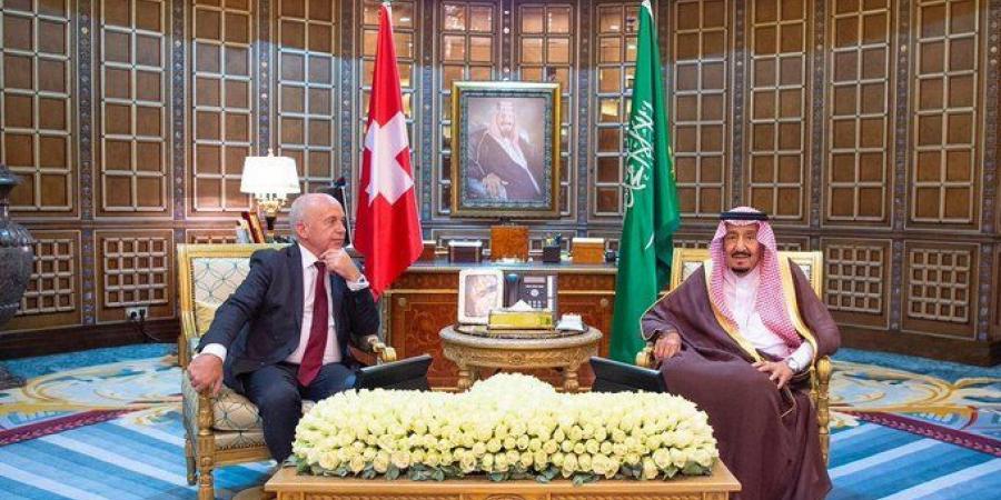 الملك سلمان وولي العهد يهنئان رئيسي الجزائر وفنزويلا  - بوابة اخر ساعة