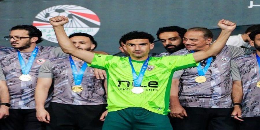 لاعبو الزمالك يحتفلون بعيد ميلاد عواد في المران الأول لفيريرا - بوابة اخر ساعة