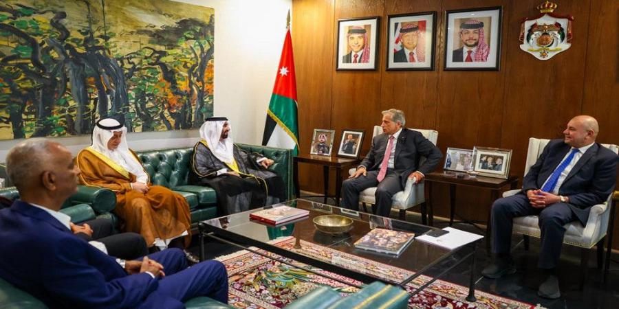 رئيس الوزراء: تثبيت الفلسطينيين على أرضهم أولوية قصوى - بوابة اخر ساعة