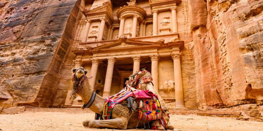 البترا تواجه انخفاضا حادا في أعداد زوارها الأجانب  - بوابة اخر ساعة