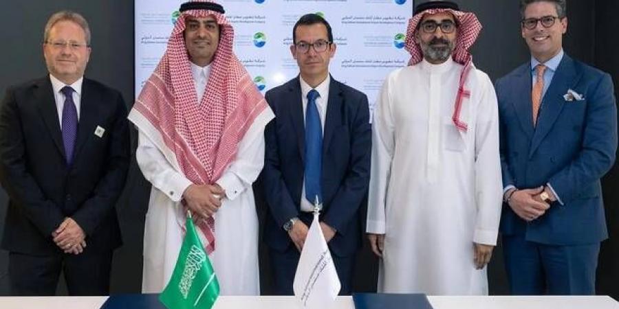 شركة تطوير مطار الملك سلمان الدولي توقّع مذكرة لتعزيز استخدام الطاقة المستدامة - بوابة اخر ساعة