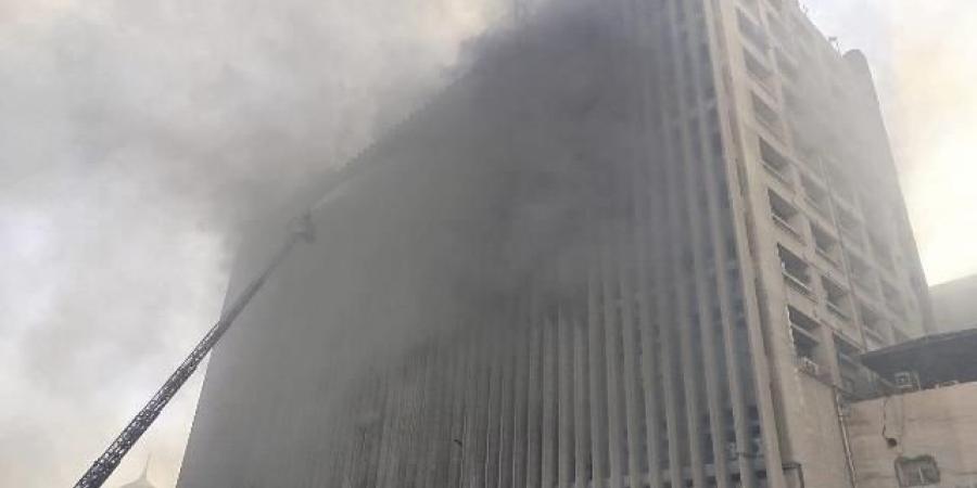 تشكيل لجنة هندسية لبيان مدى تأثر مبنى سنترال رمسيس من الحريق - بوابة اخر ساعة