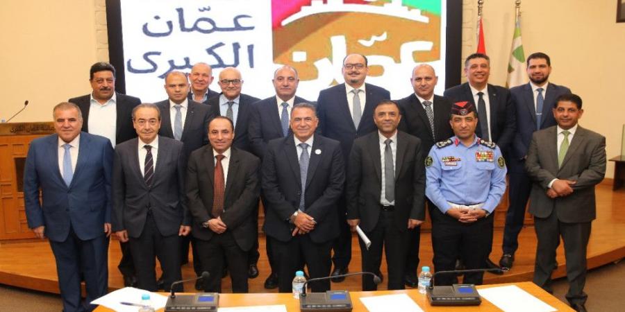 الشواربة يرأس أولى جلسات لجنة أمانة عمّان ويؤكد على تسريع الإنجاز - بوابة اخر ساعة