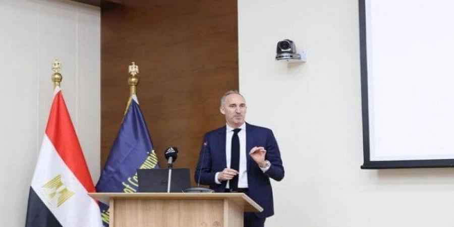 وزير الاتصالات: شهداء «حريق سنترال رمسيس» في عنينا وعلى راسنا من فوق وجميلهم في رقبتنا - بوابة اخر ساعة