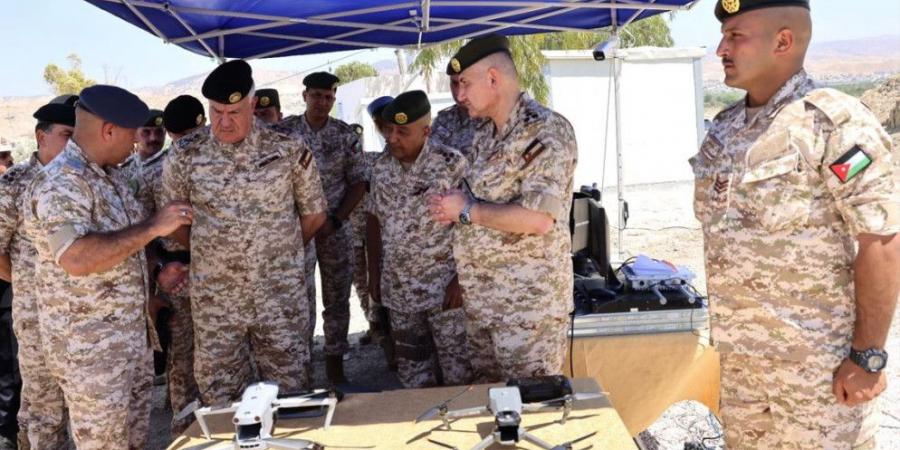 رئيس هيئة الأركان المشتركة: عمليات تطوير منظومة أمن الحدود مستمرة - بوابة اخر ساعة