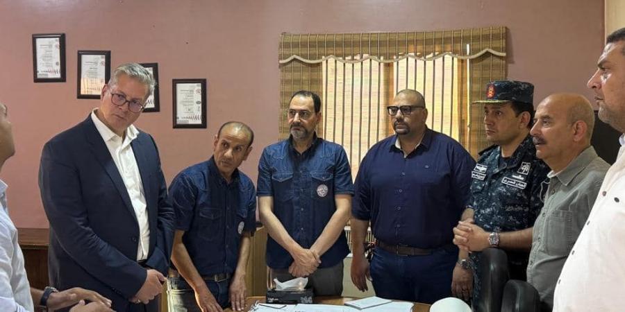 وزير البترول يتابع ميدانيًا تداعيات حادث "البارج البحري" بجبل الزيت|تفاصيل - بوابة اخر ساعة