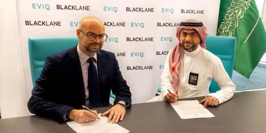 "EVIQ" توقّع اتفاقية استراتيجية لتسريع انتشار المركبات الكهربائية في السعودية - بوابة اخر ساعة